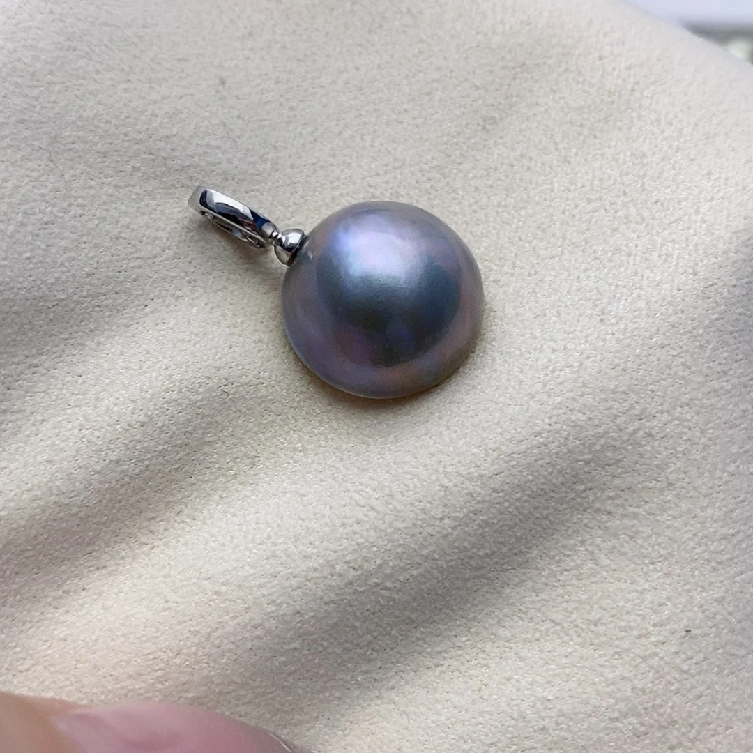【闪购商品】银S925镶嵌拼合珍珠（马贝珠）颈饰