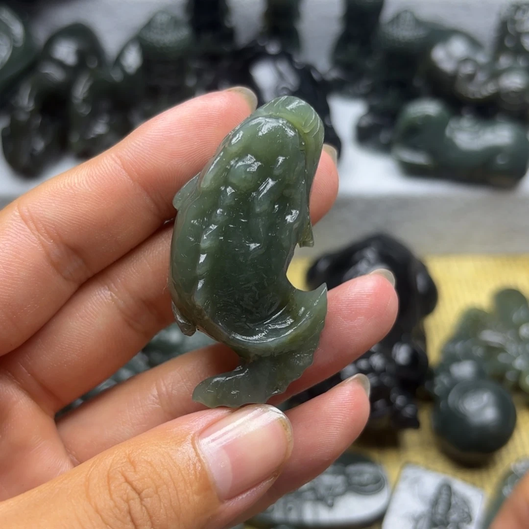 和田玉（糖玉）未镶嵌颈饰