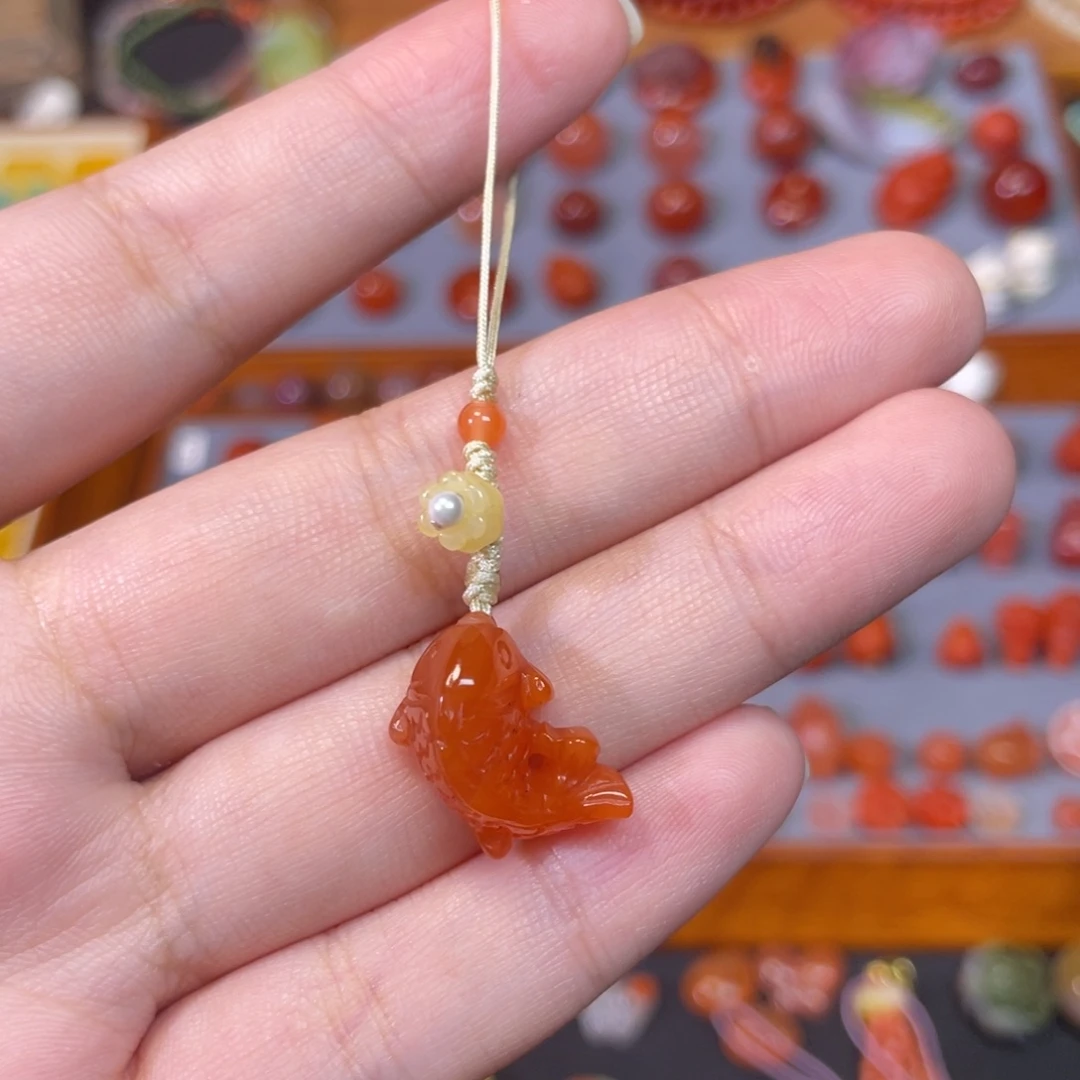 我***的南红玛瑙未镶嵌锦鲤小鱼手机挂