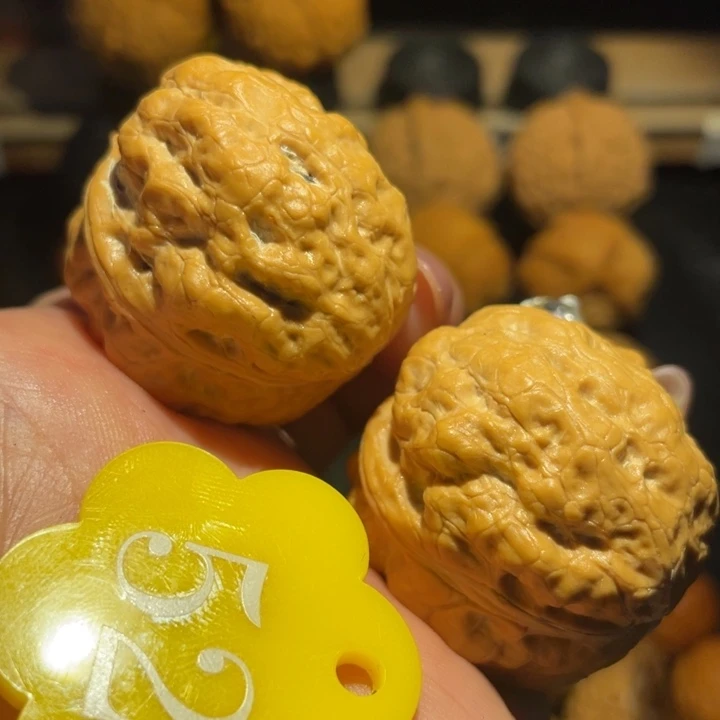 金蟾十八包核桃尺寸38