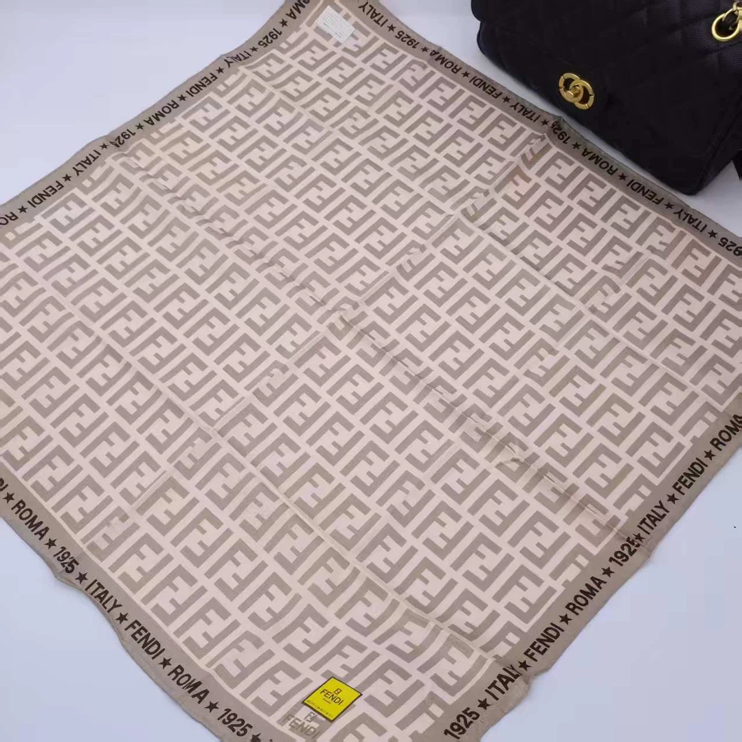 99新 FENDI/芬迪 海囤/芬迪/丝巾/xh94187