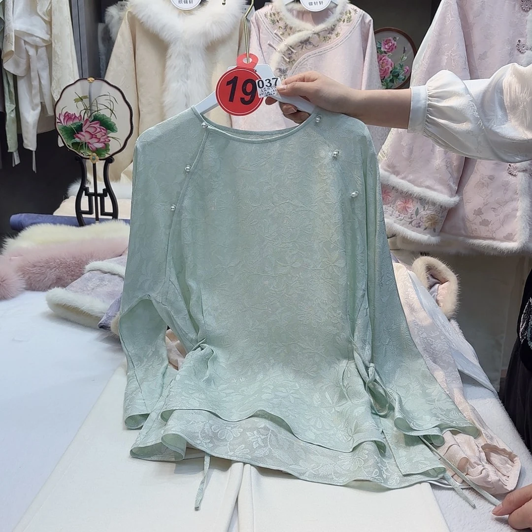 凌***雪非遗传承人的精神风貌