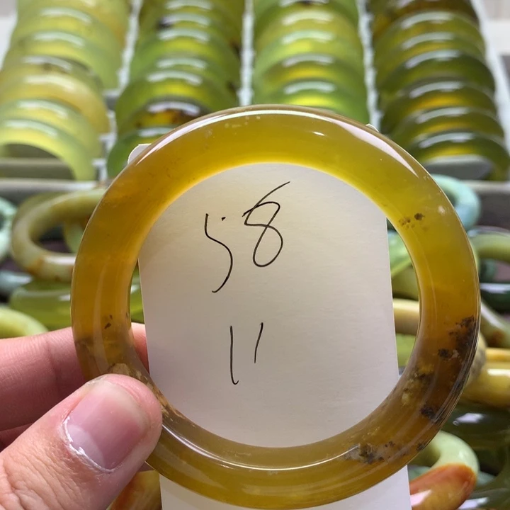 写***意蛇纹石玉未镶嵌手镯