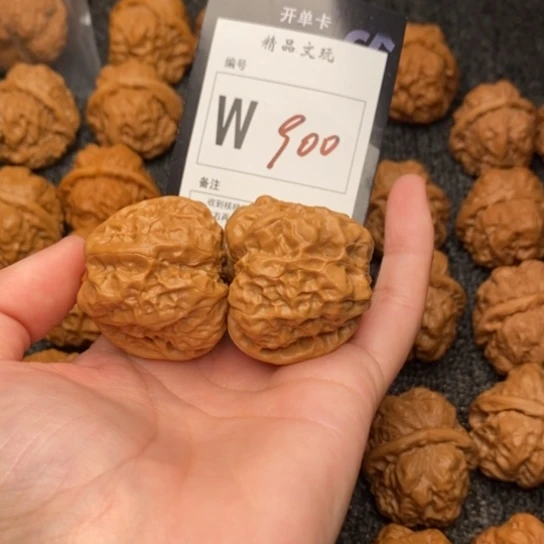 吊坠桃核我是第一百40