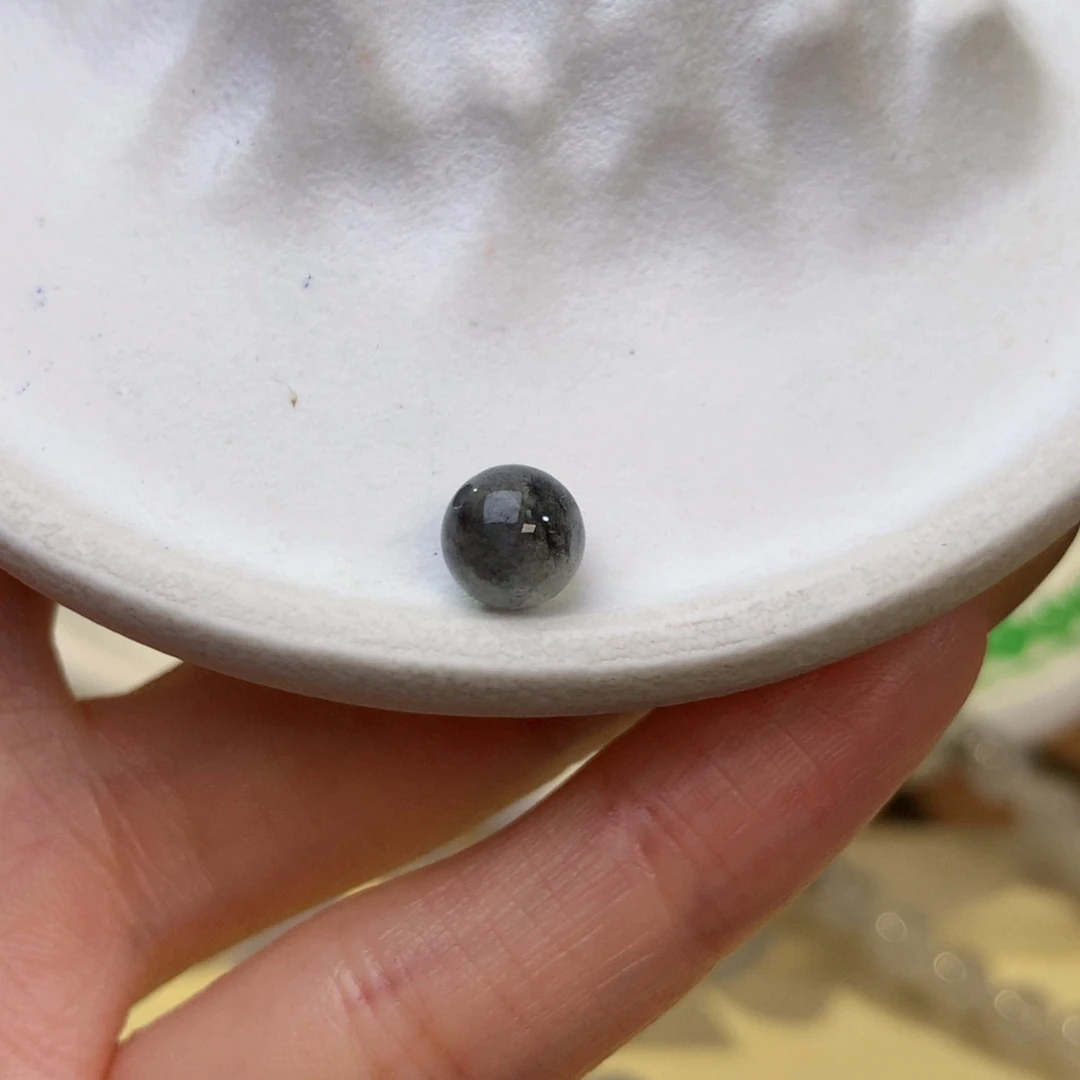 翡翠未镶嵌胸饰特色乌鸡 卡6.4