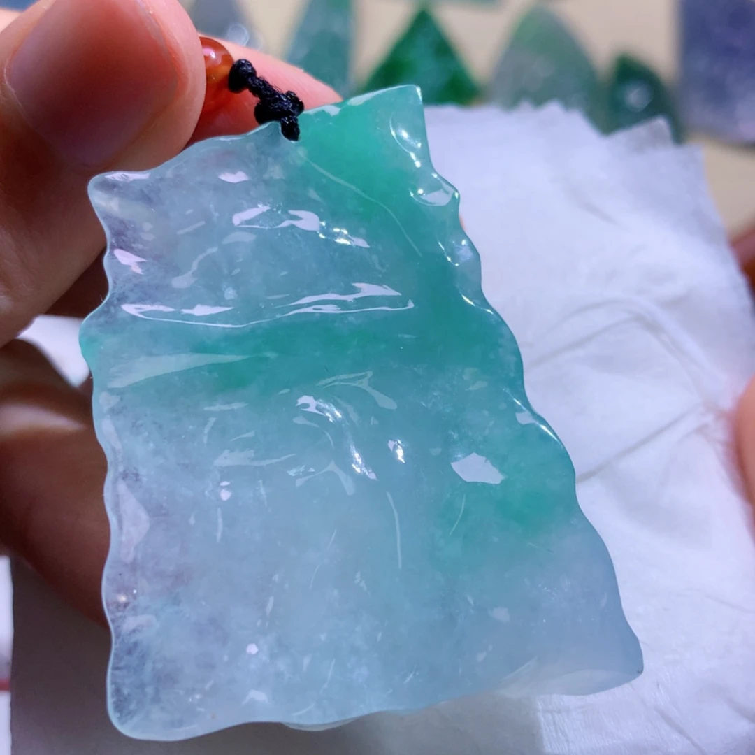 【闪购商品】翡翠未镶嵌吊坠(不含链)