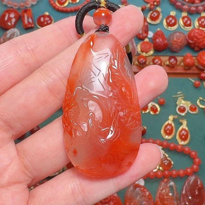 南红玛瑙未镶嵌雕件