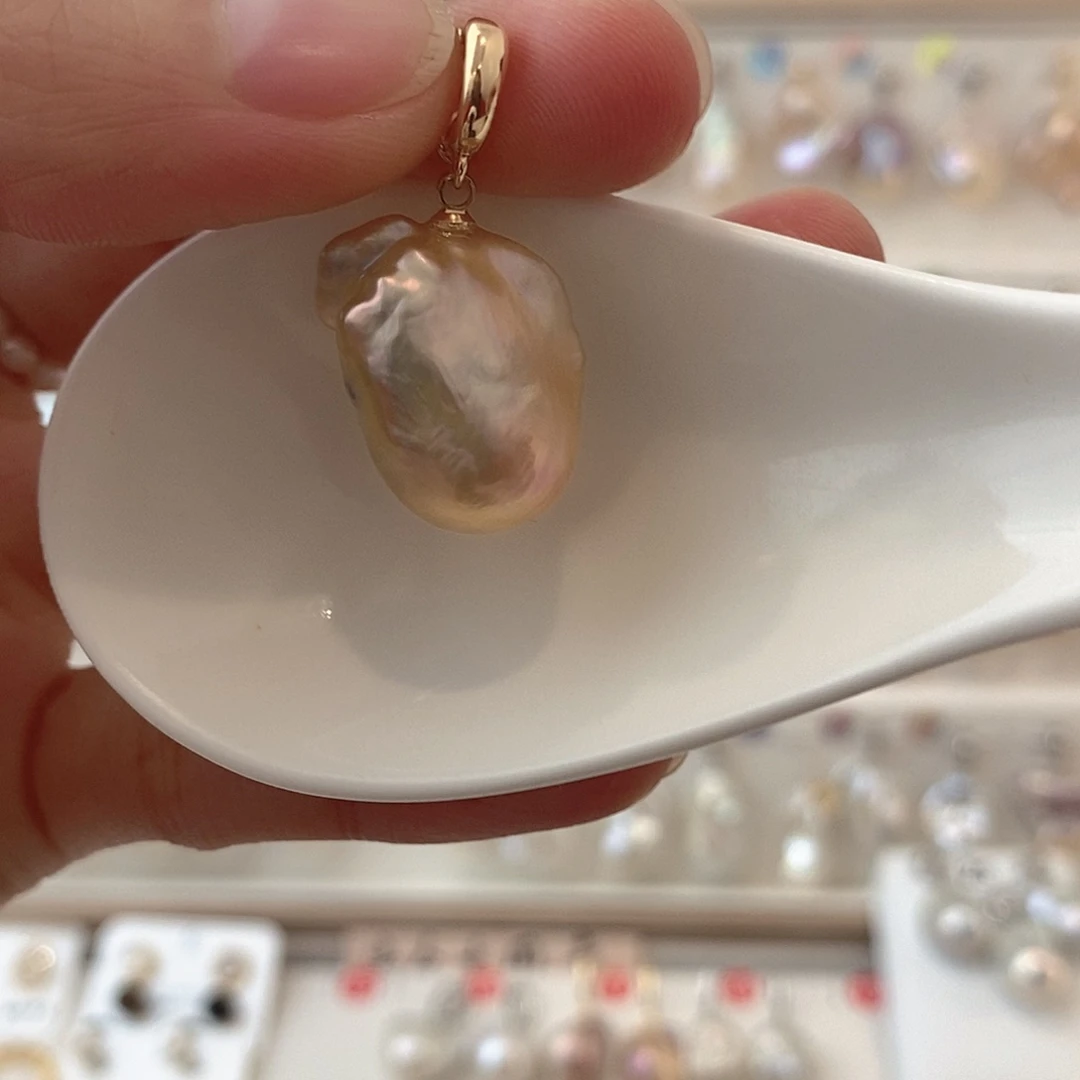 淡水珍珠颈饰银S925镶嵌团****光