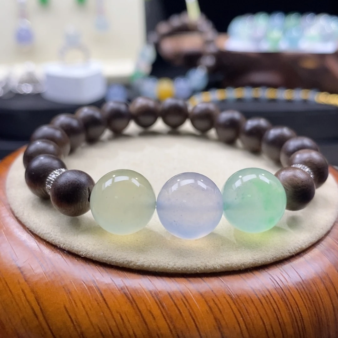 翡翠未镶嵌颈饰翡翠高种水三彩色系手串