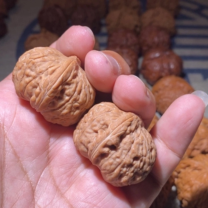 特***生文玩核桃把件核桃