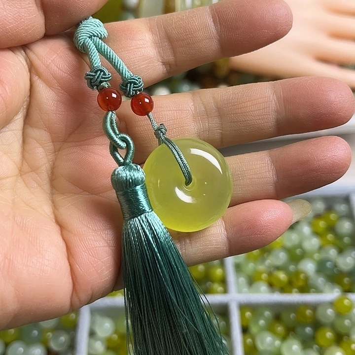 合金蛇纹石玉颈饰