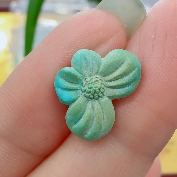 未镶嵌绿松石珠宝奇石