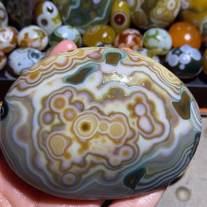 玛瑙/玉髓未镶嵌珠宝半成品?****?