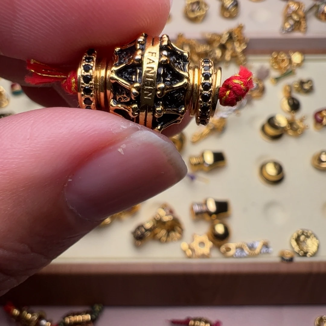 儒***！铜铁合金类卡12雇主