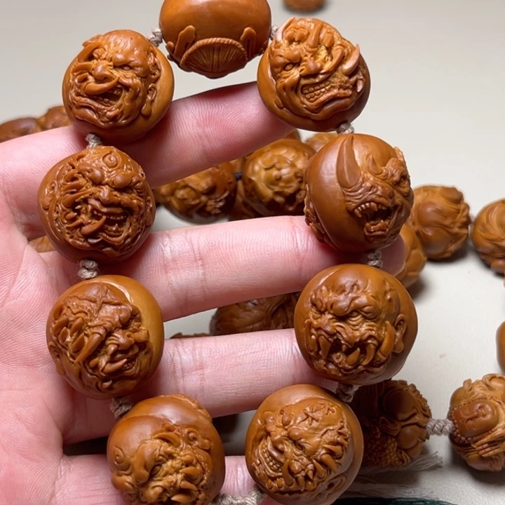 大***酱吊坠橄榄核百兽恶僧