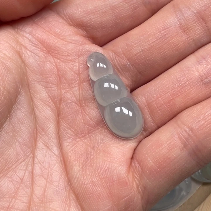 翡翠未镶嵌吊坠(不含链)翡翠