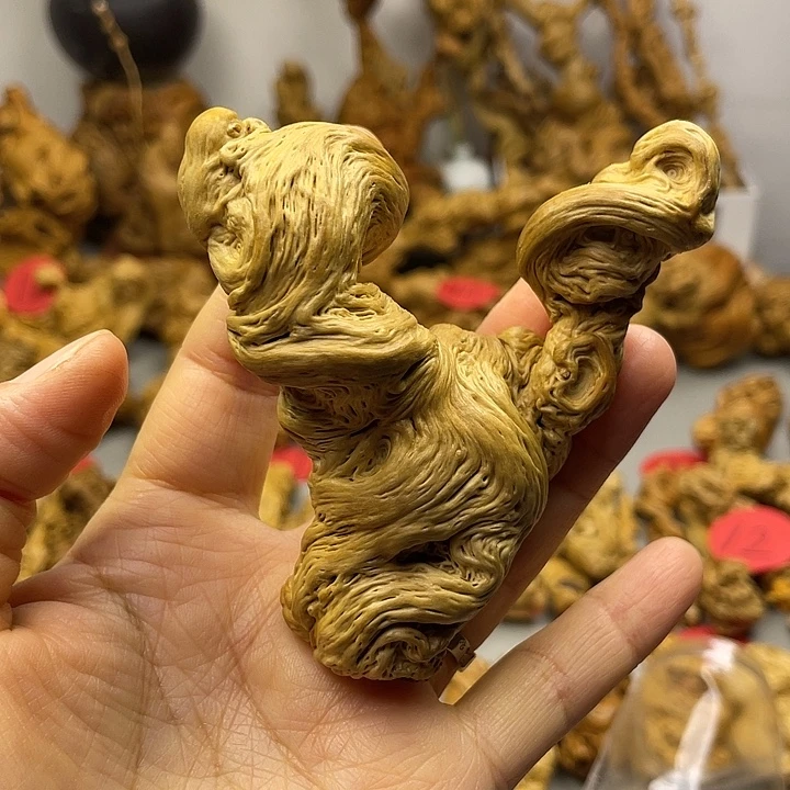 精品降品手把小狗