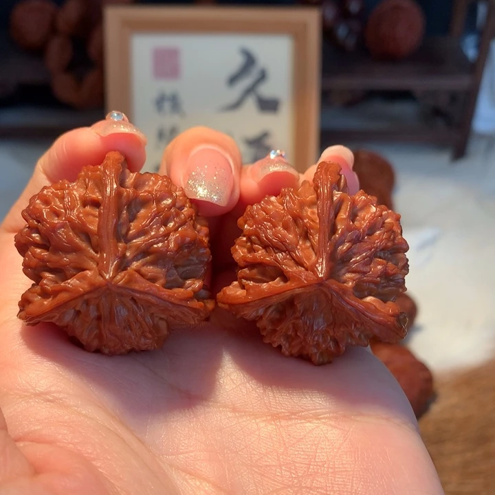 文玩核桃把件38盘山三棱