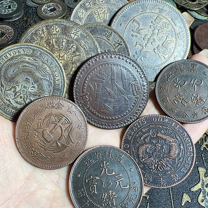 飞****！十枚铜币工艺品摆件