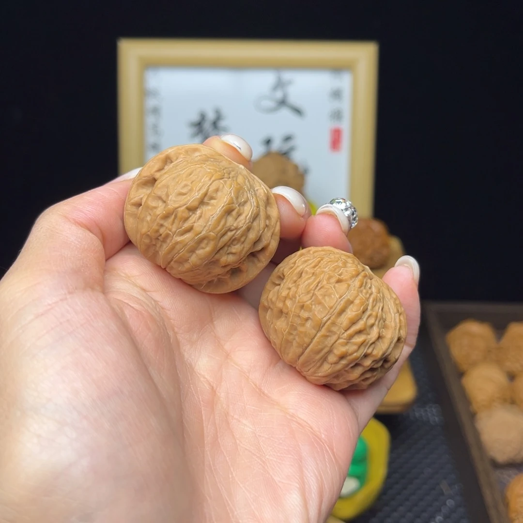 文玩核桃吊坠铁锤38