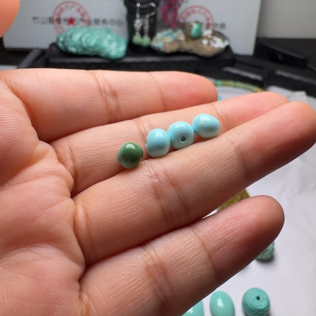 哈***哈未镶嵌绿松石珠宝奇石
