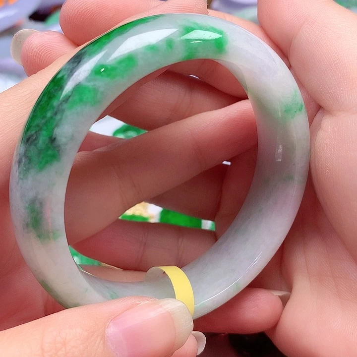 翡翠未镶嵌手镯翡翠手镯