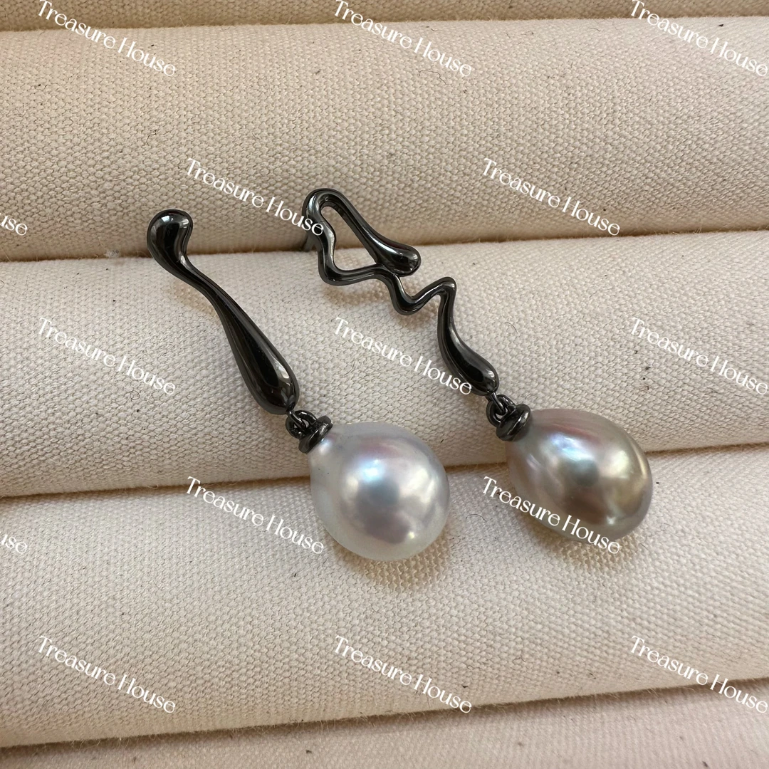 【宝藏】9-10mm大溪地澳白巴洛克珍珠设计感黑色线条感耳钉