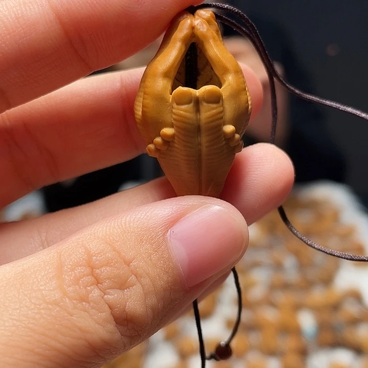 吊坠橄榄核橄榄球