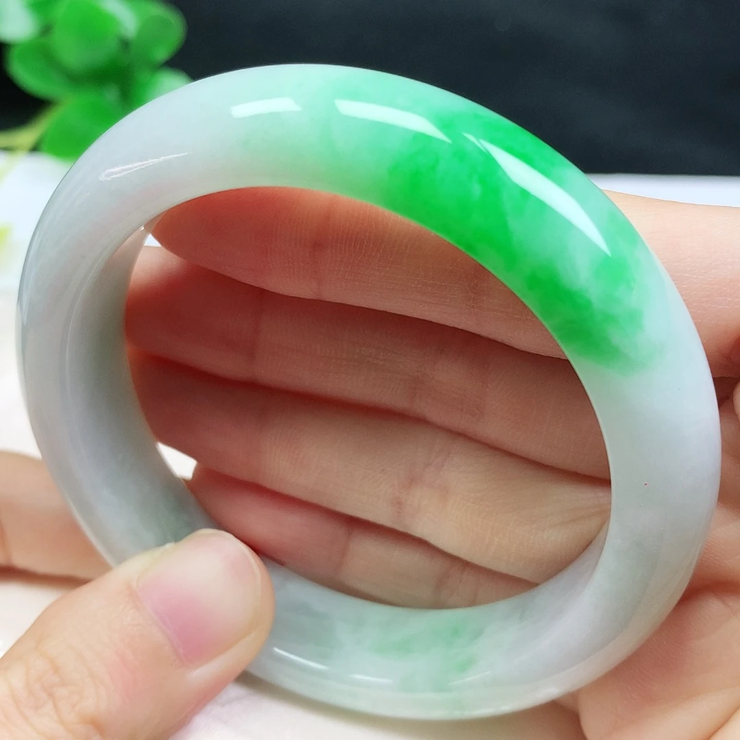 未镶嵌手镯翡翠55.9圈口白底青175