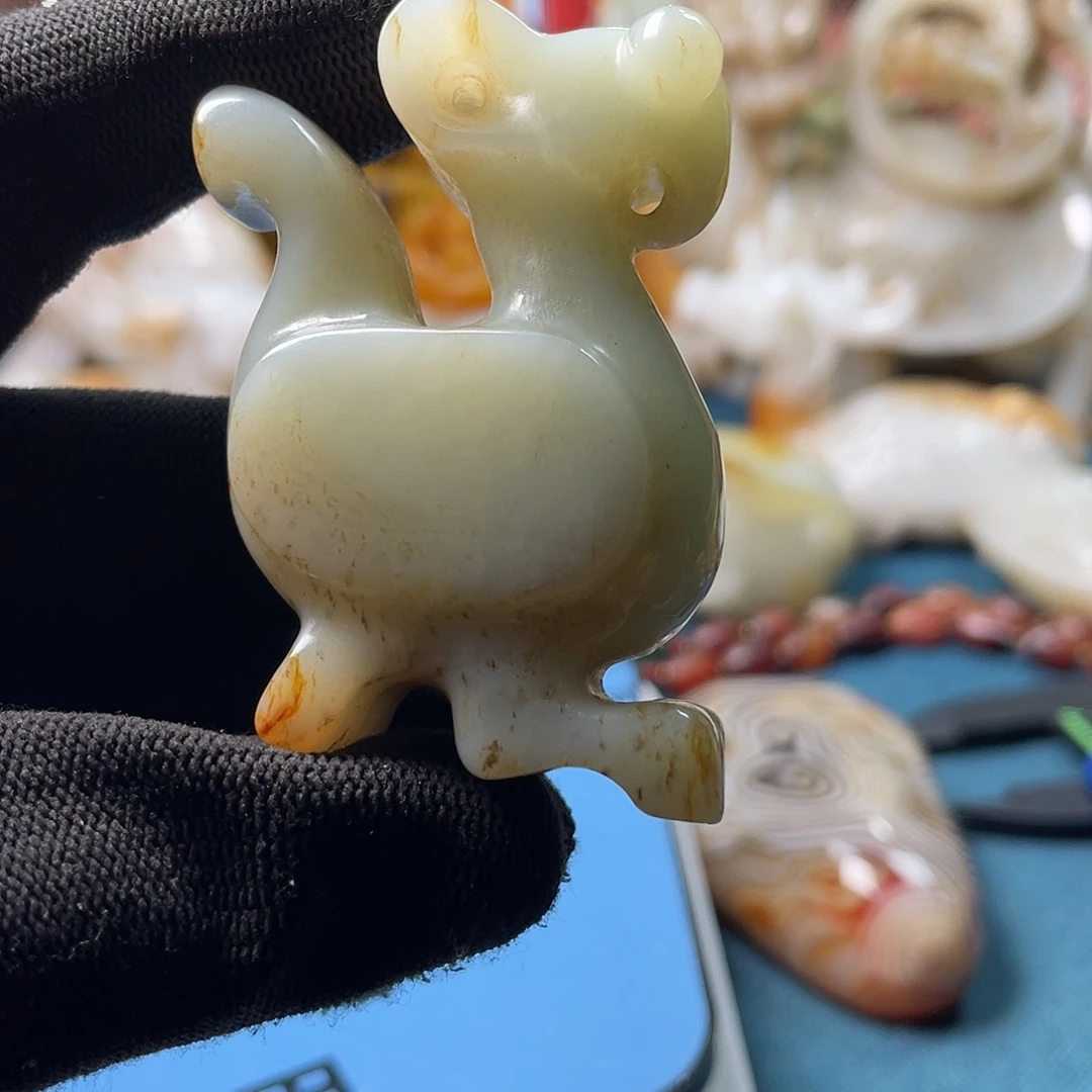 和田玉（糖玉）未镶嵌颈饰