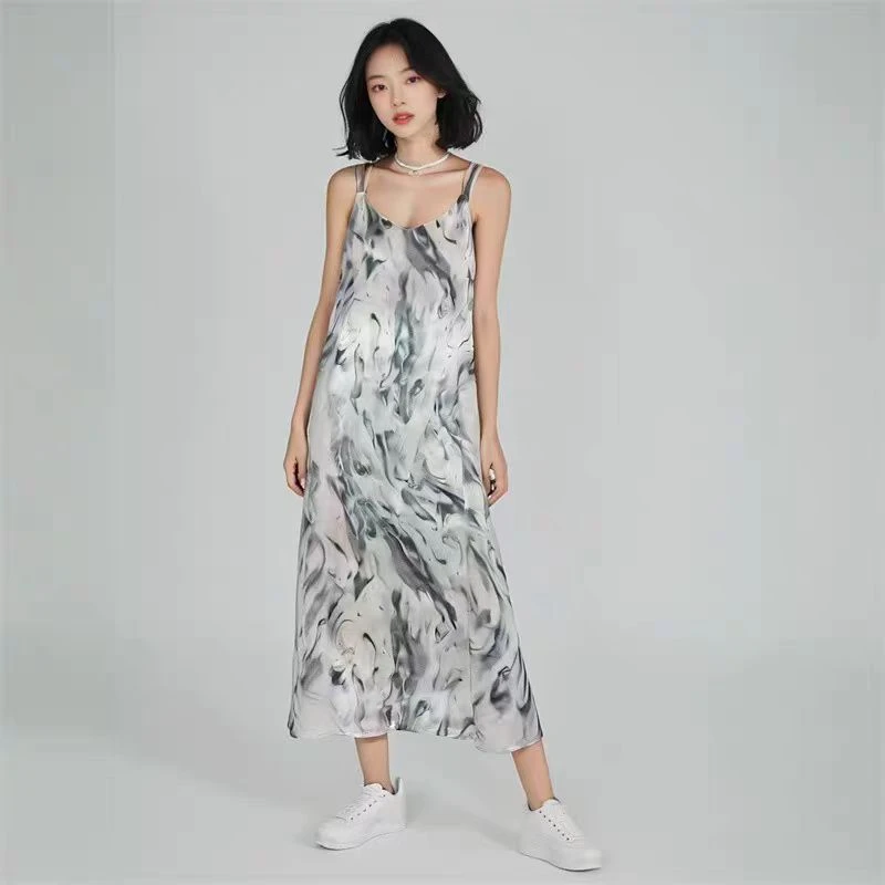 6008 时尚气质碎花连衣裙轻奢印花薄款吊带裙复古法式