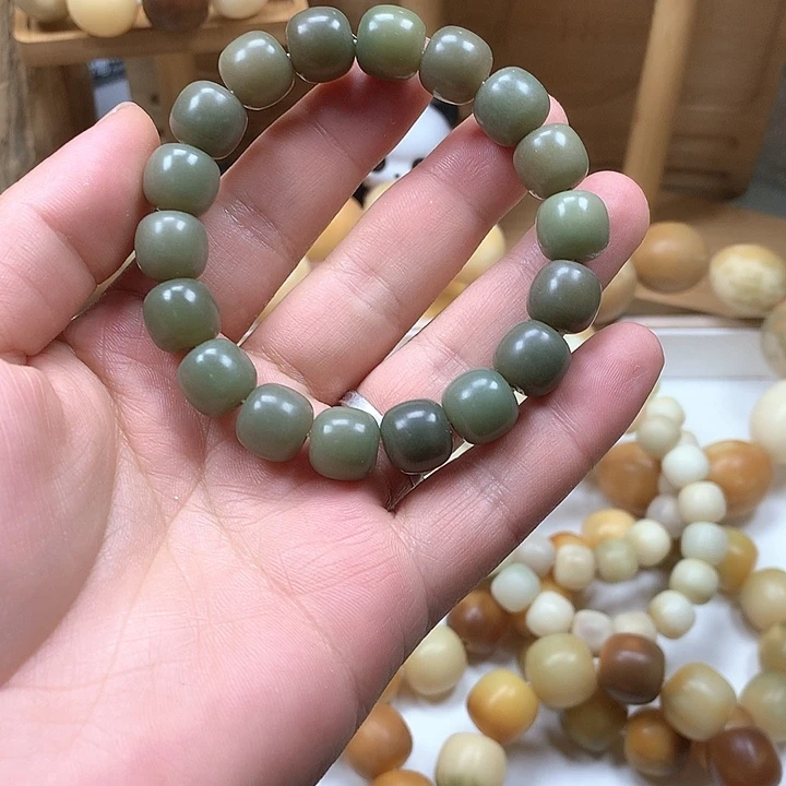 菩提根/象牙果吊坠轻****@