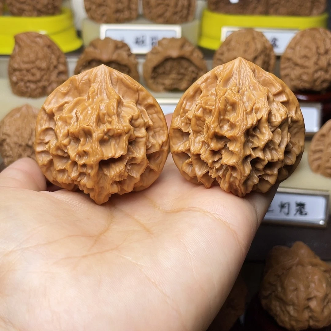 把件文玩核桃帝王46左右