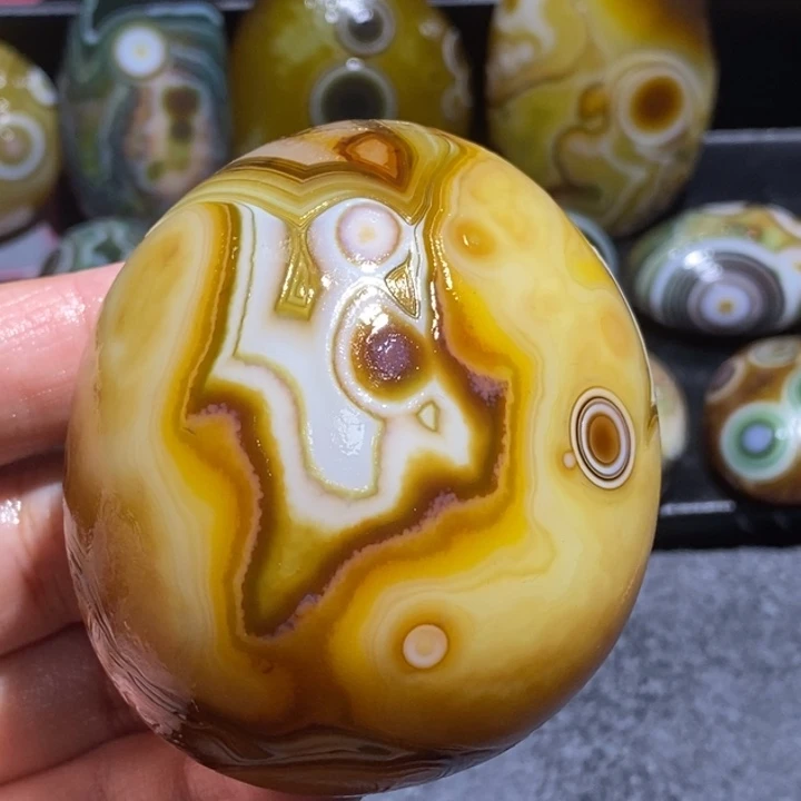 玛瑙/玉髓未镶嵌珠宝奇石41