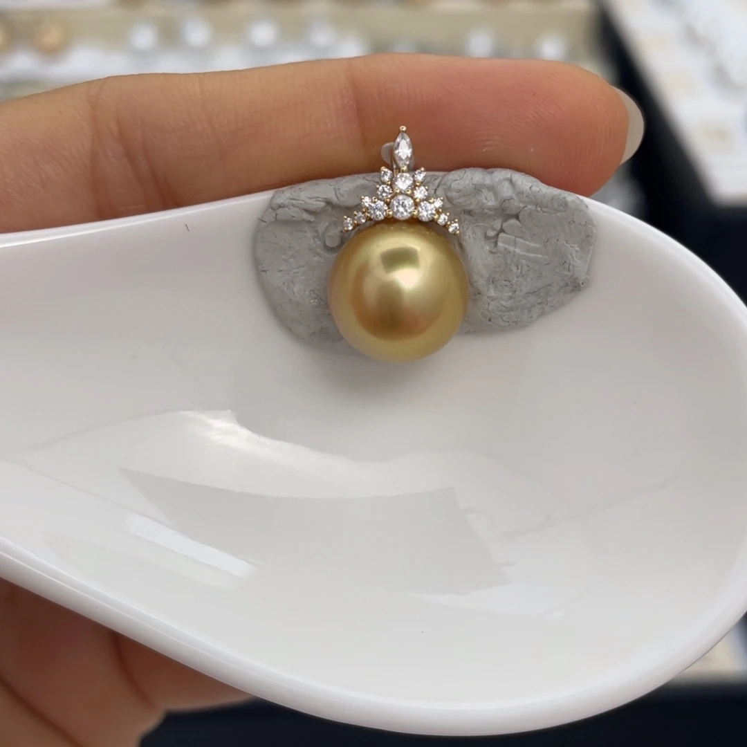 海水珍珠吊坠(不含链)18K金镶嵌11.3细微瑕