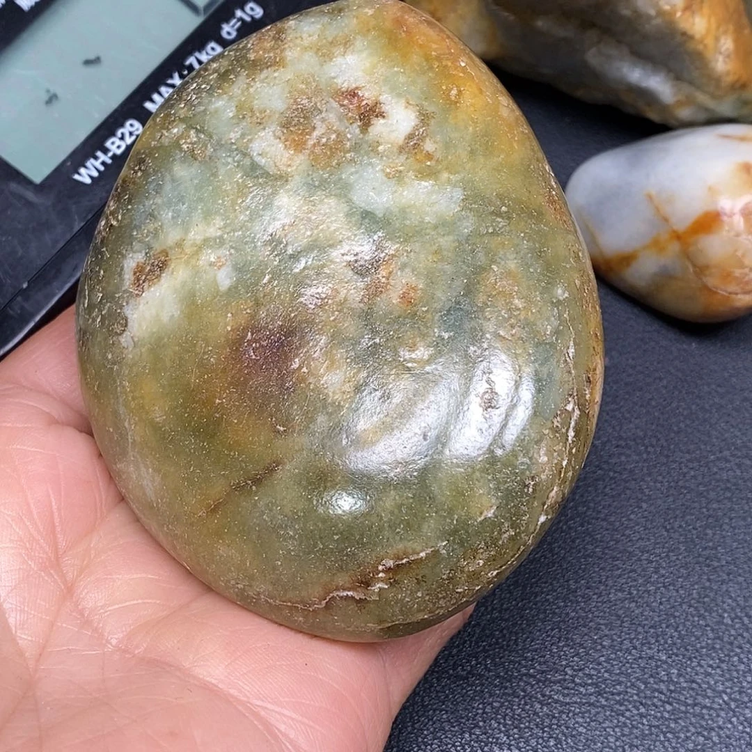 和田玉未镶嵌珠宝奇石