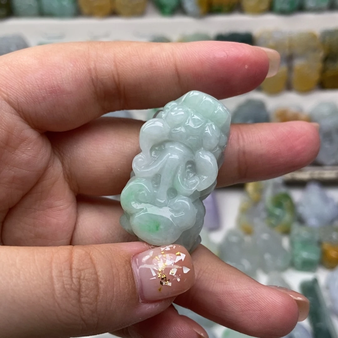 吊坠(赠链)未镶嵌翡翠
