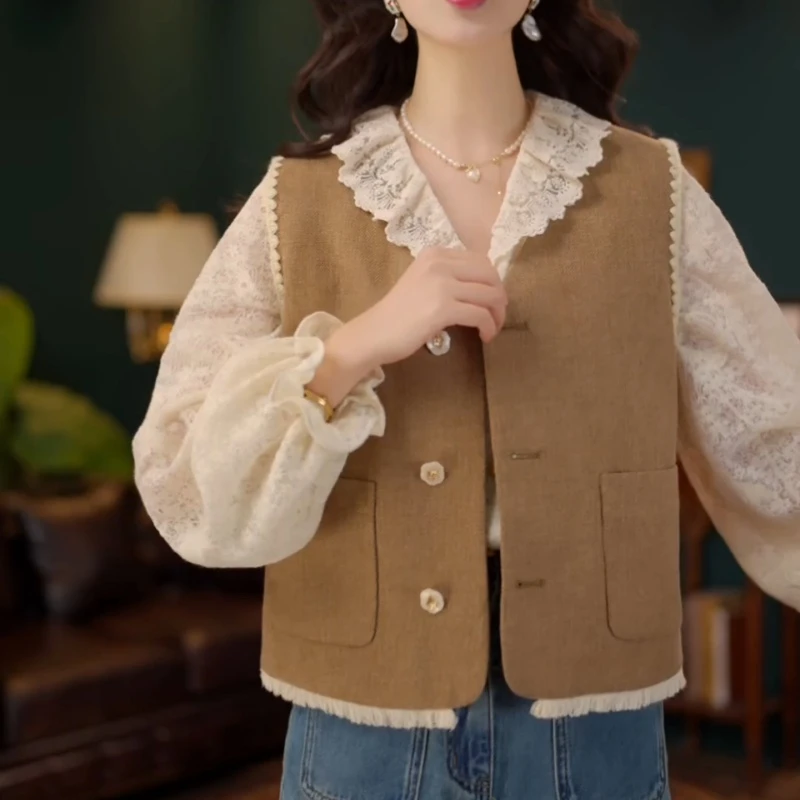 2025新款韩系气质百搭蕾丝衫+设计感显瘦马甲两件套LK2505951