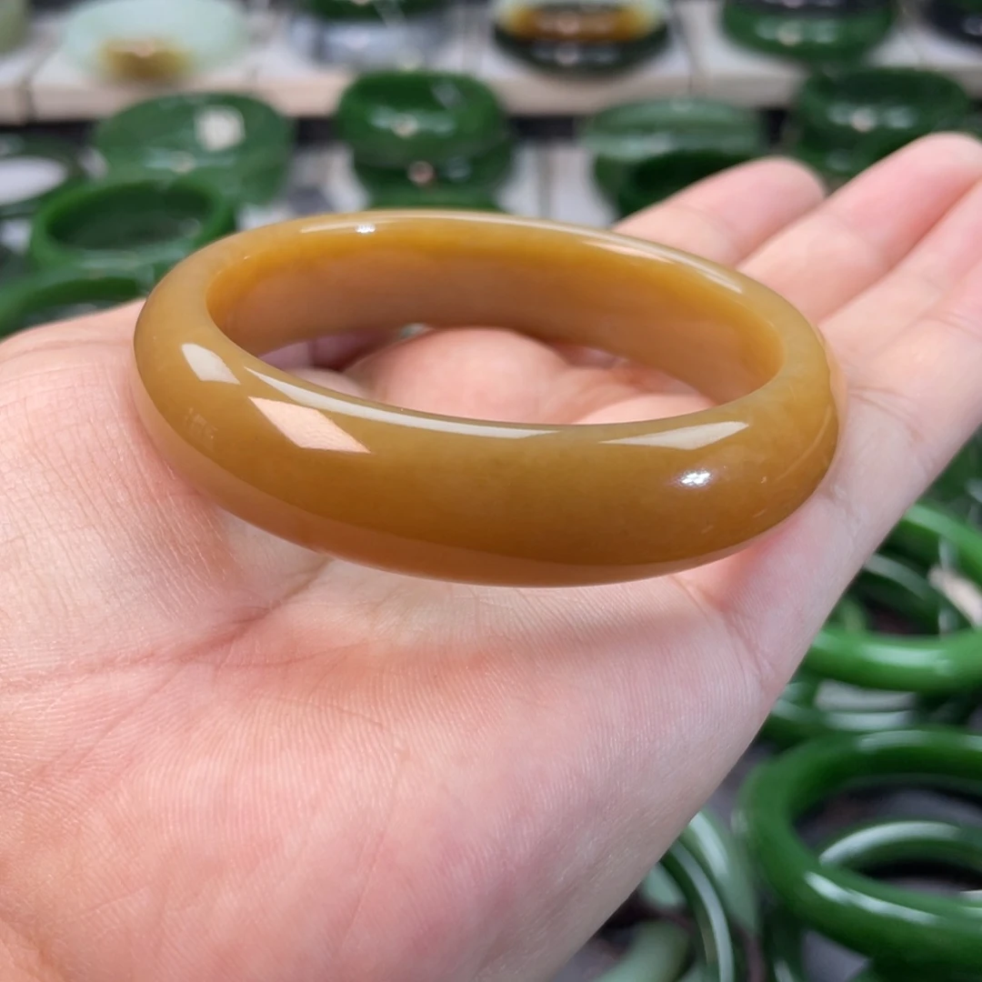 和田玉（糖玉）手镯未镶嵌