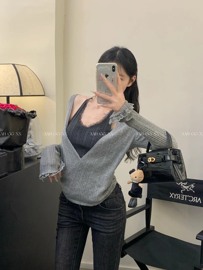 XX 【温柔风】秋季假两件拼接针织长袖修身显瘦百搭上衣