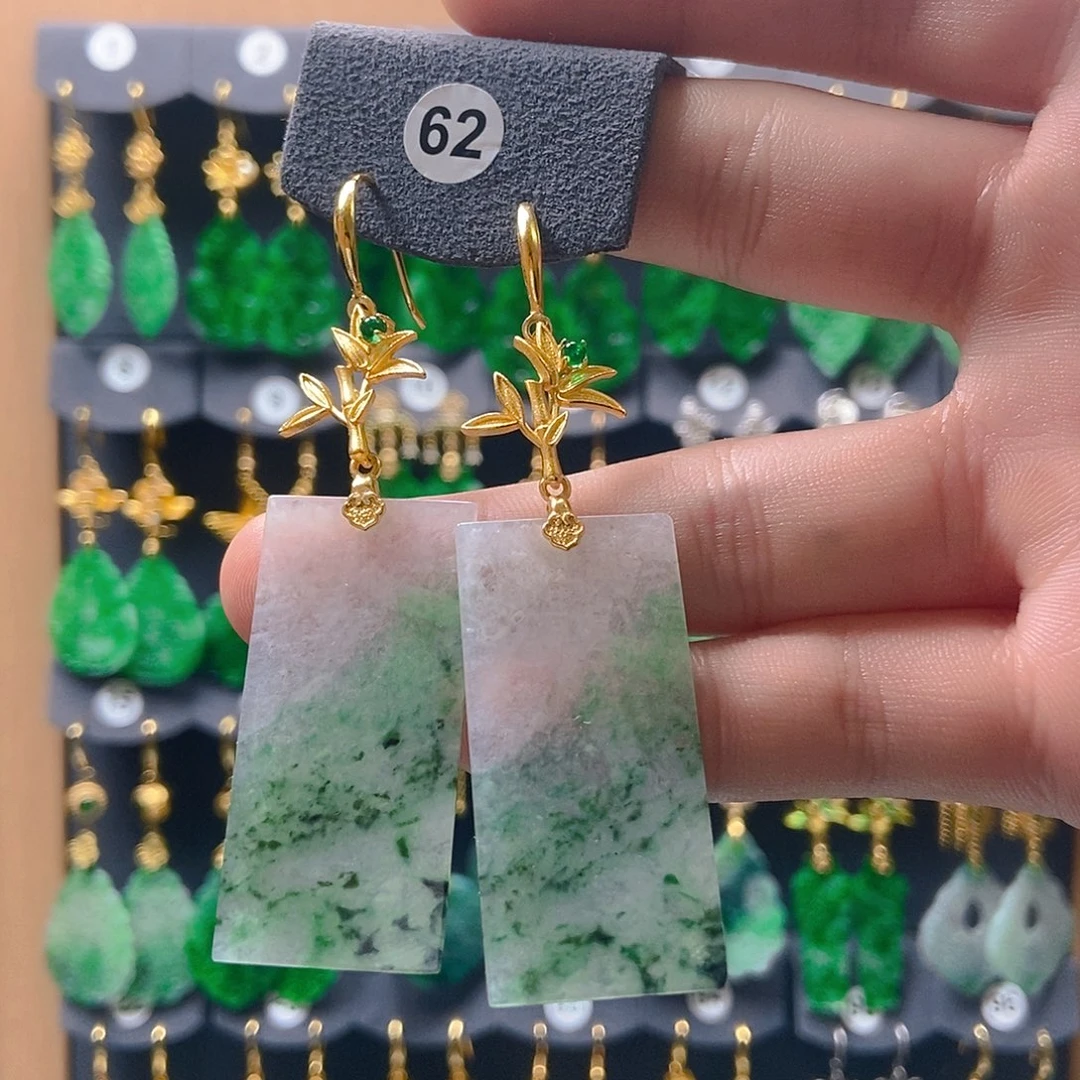 翡翠未镶嵌耳饰翡翠