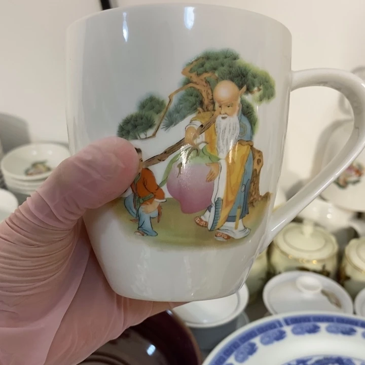 瓷片陶瓷品寿星茶杯一对