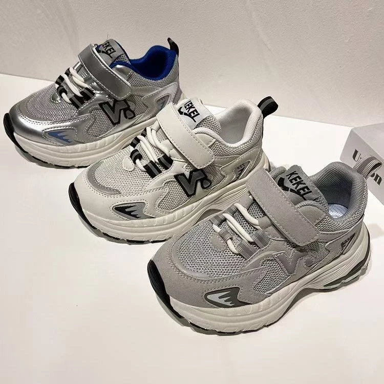 9110春秋新款儿童软底轻便运动鞋中大童爆款乐福板鞋