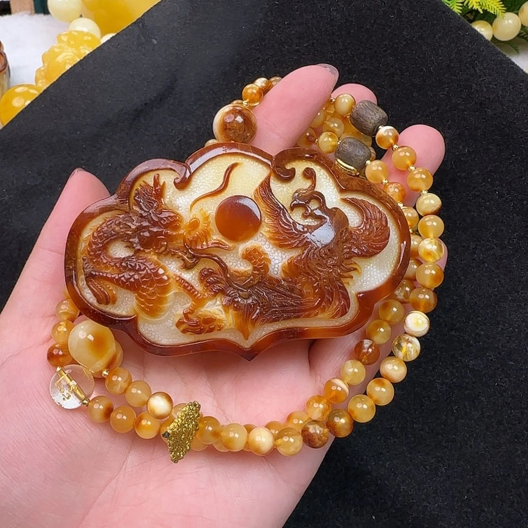 蜜蜡未镶嵌珠宝奇石