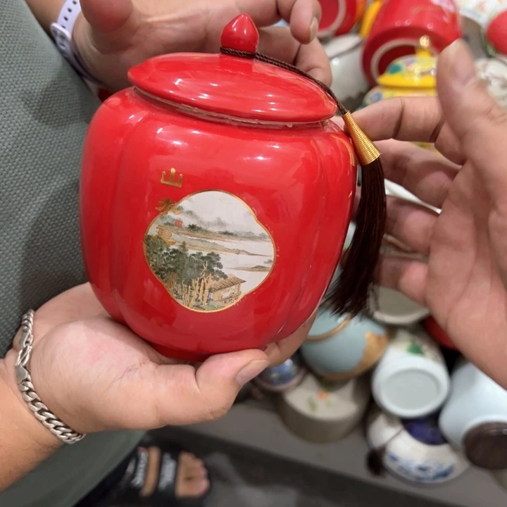 瑕疵福利品陶瓷茶叶罐介意勿拍