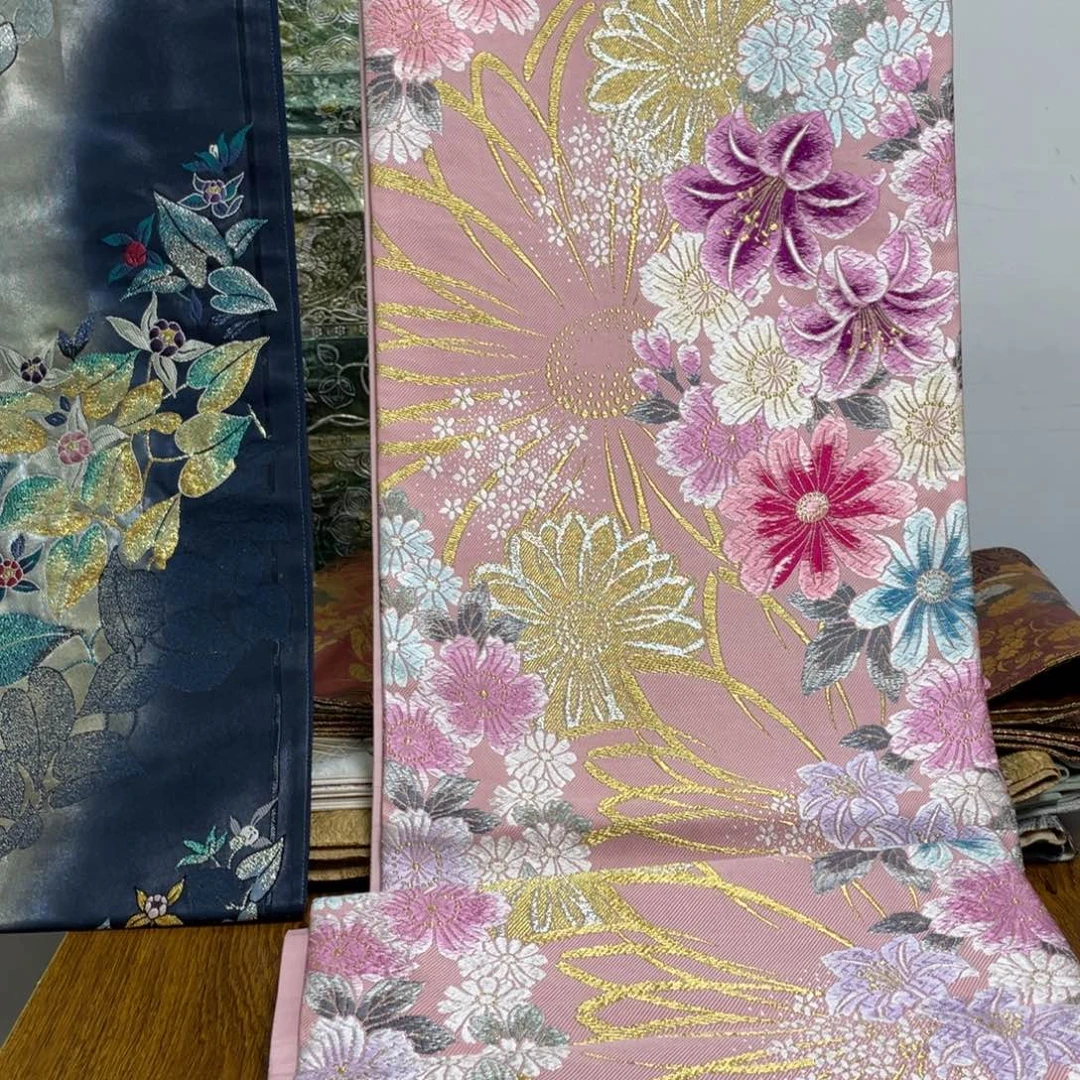 织绣织锦缎，织锦缎