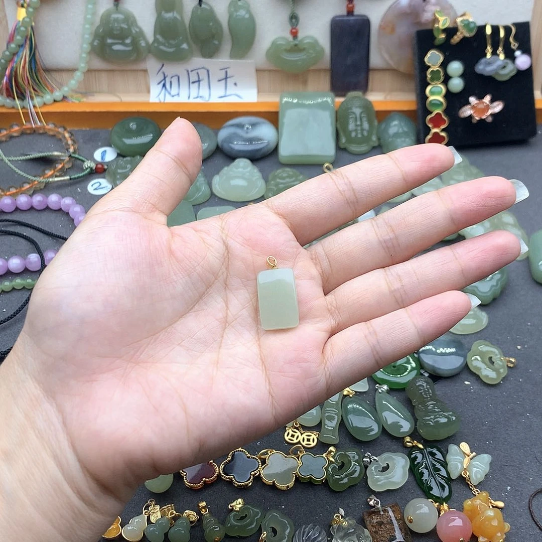 和田玉18K金镶嵌吊坠(不含链)