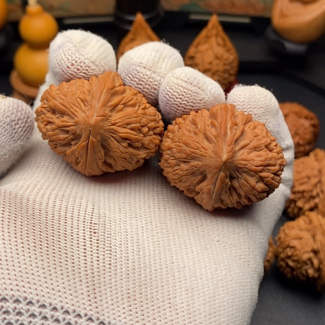 文玩核桃吊坠大蒜头34尺福利价