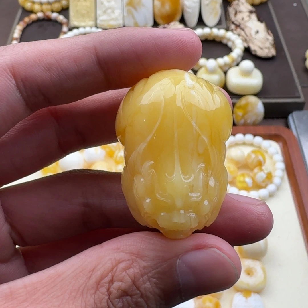 琥珀未镶嵌裸石蜜蜡