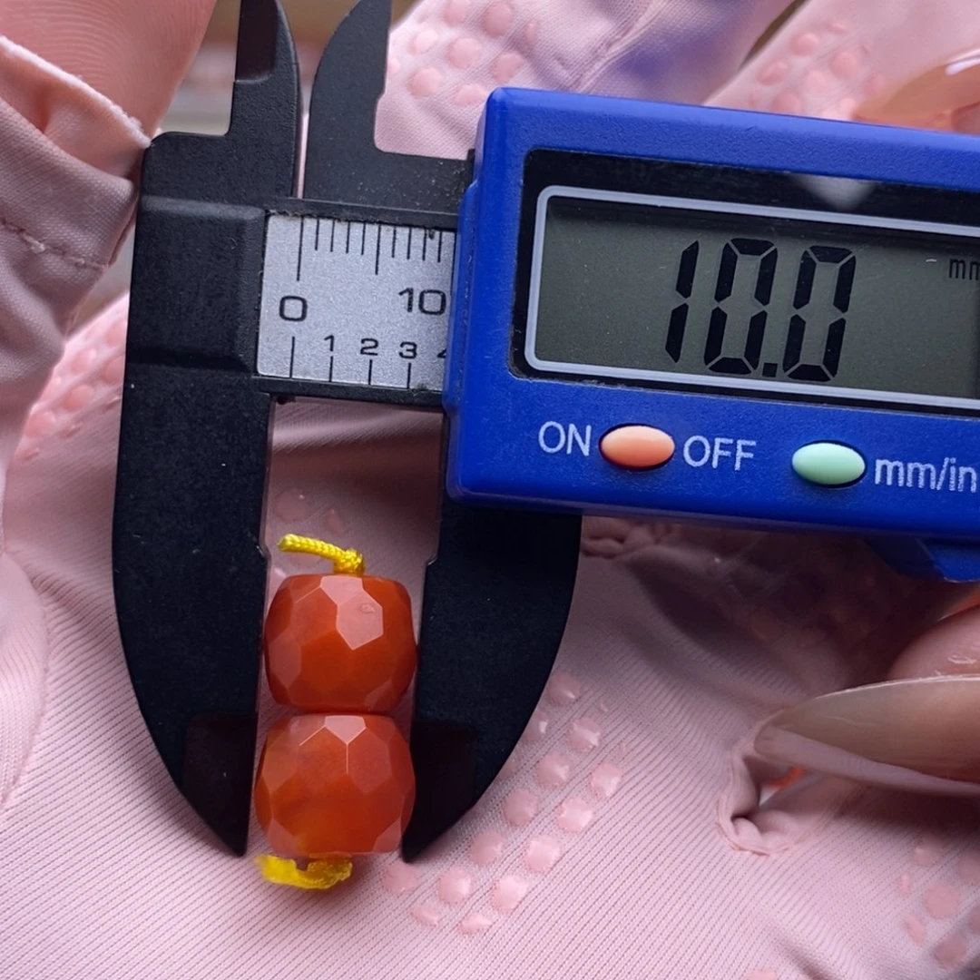 南红玛瑙配饰未镶嵌微瑕